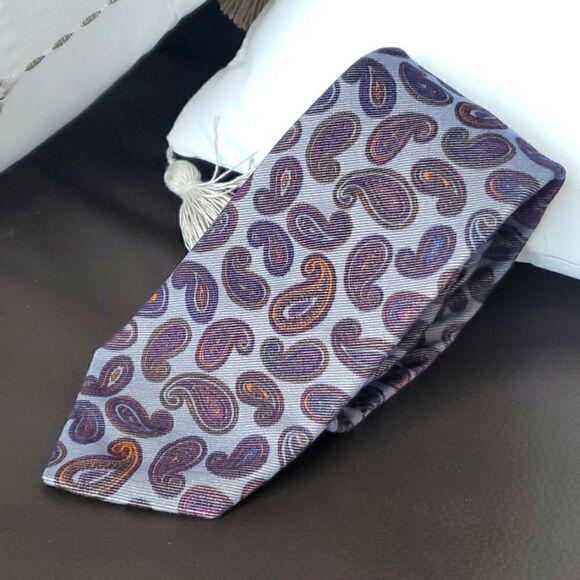 DION Signatures | Cotton Paisley Tie - Picture 1 of 6